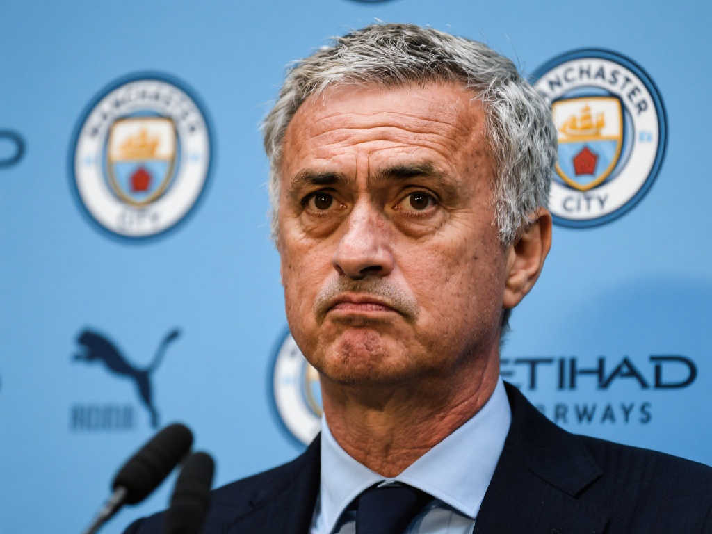 穆里尼奥:曼城豪掷八千万引援后还能放人,罗马无力效仿却无嫉妒心 穆里尼奥:曼城豪掷八千万引援后还能放人,罗马无力效仿却无嫉妒心